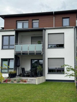 Neubau aus 2021: 2-Zimmer mit Gartenzugang