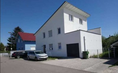 82m² 4,5 Zimmer Wohnung mit 23m² Süd Balkon Inkl. 2 Auto Stellplätze  in Neuried