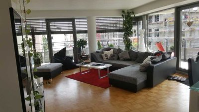 Luxuriöse 4-Zimmer Wohnung im 1. OG mit Garage in Leverkusen-Wiesdorf am Rhein