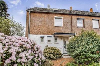 Modernisiertes Reihenendhaus mit Garage auf großem Grundstück in Bremen-Lüssum