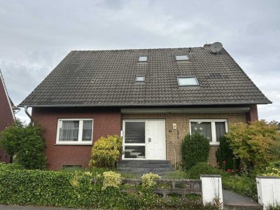 Platz satt, ein wahres Raumwunder!
Einfamilien - oder Zweifamilienhaus - entscheiden Sie!