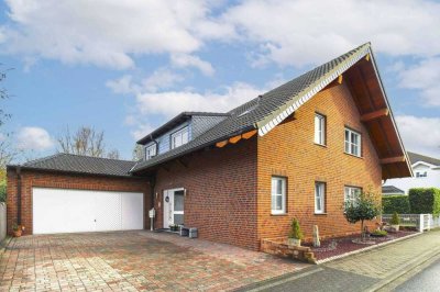 Attraktives Wohnen in familienfreundlicher Lage in Alsdorf: Einfamilienhaus mit Garten und Garage