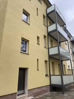 4,5 Zimmer mit Balkon nahe Stadtpark