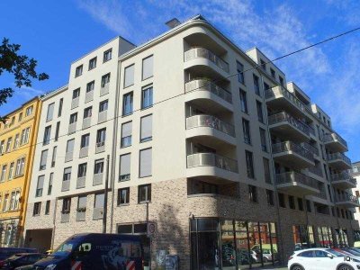 Moderne 3-Zimmer-Wohnung mit Balkon zum Bischofspark und hochwertiger Einbauküche