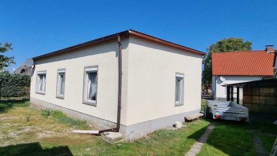 Der Frühling ist da  + Ferienbungalow in Ostseenähe