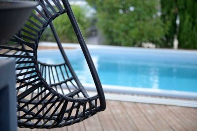 Elegantes, neuwertiges und freistehendes Einfamilienhaus in begehrter Hanglage - Weinheim - OT