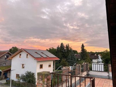 Helle Maisonette-Wohnung mit Dachterrasse in der Wolfgangsiedlung
