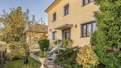 Ein Zuhause für Generationen - Großzügiges Zweifamilienhaus mit Einliegerwohnung