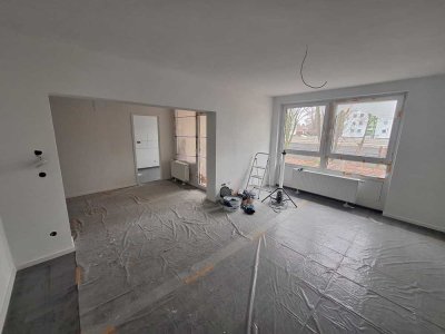 4 Zimmer Wohnung mit Balkon und eigenem Garten * Vermietung ab April 2026