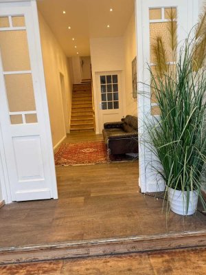 Helle vollmöblierte 2 Zimmer Wohnung 1 OG, in Detmold - Hiddesen, Wohnen auf Zeit