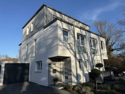 Moderne (KfW 40) Doppelhaushälfte mit Staffelgeschoss,  bitte den Bewerbungsbogen ausfüllen!!!