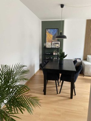 Charmante Dachgeschosswohnung in Essen-Rüttenscheid – 2 Zimmer, getrenntes Bad & WC