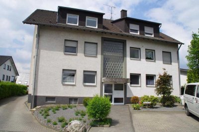 Gepflegte, helle 3 Zimmer Wohnung mit Balkon, provisionsfrei