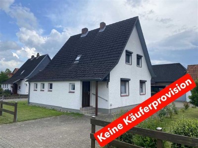 . . . Siedlungshaus in ruhiger Lage auf Pachtgrundstück . . .keine Käuferprovision