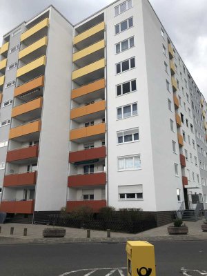 Exklusive, sanierte 2-Zimmer-Wohnung in Maintal