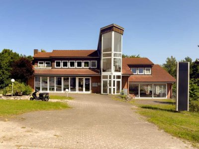 Großes Gewerbeobjekt mit vielfältigen Nutzungsmöglichkeiten und Entwicklungspotential