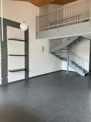 1140 €, 114 m², 4 Zimmer