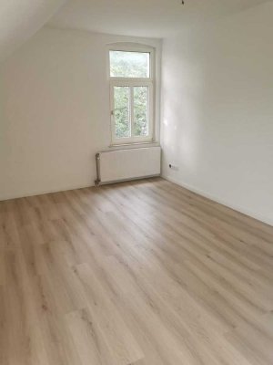2 Zimmer Zentral Nähe Herzzentrum und Balitherme