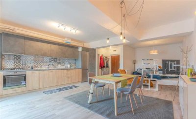 Geschmackvolle, vollständig renovierte 1,5-Zimmer-Wohnung mit Balkon und EBK in Bayreuth