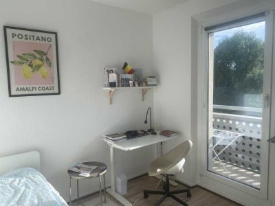 WG mit Balkon in Berlin Hellersdorf