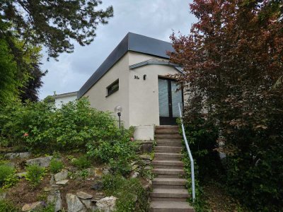 Charmante Maisonette mit ,,Haus-im-Haus"-Charakter & 200 gm Privatgarten
