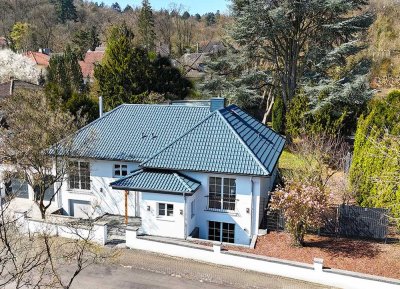 Stilvolle Villa in Bestlage am Kaiserberg – modernisiert, großzügig und bezugsfertig