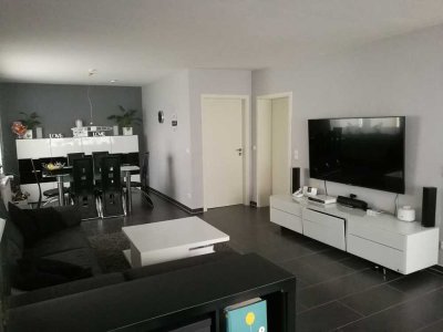 Wohnen wie im eigenem Haus: Familienfreundliche Wohnung mit Garten