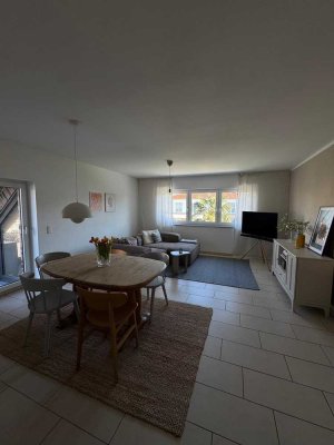 Attraktive und neuwertige 3-Zimmer-Wohnung mit gehobener Innenausstattung mit Balkon in Erkelenz