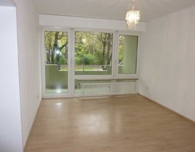 ++ Charmante helle Hochparterre 2 Zimmer Wohnung mit Balkon und EBK in Puchheim an der S Bahn ++