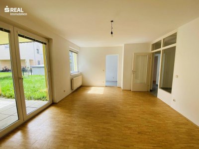 Traumhaftes Wohnen am Wallersee - EG-Wohnung mit Garten, Terrasse und Garage in Top-Lage für nur € 334.000,00!