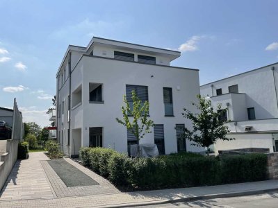 *PARTAW IMMOBILIEN* ++Penthouse in Top-Lage mit Blick in Richtung Taunus!++