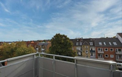 Möblierte und helle 4-Zimmer Maisonette-Wohnung direkt am Südfriedhof