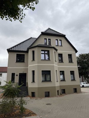 stilvolle 4-Zimmerwohnung in kernsanierter Altbauvilla in Seehausen mit Balkon