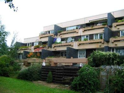 Einziehen & wohlfühlen: Komplett sanierte 2-Zimmer-Wohnung mit Balkon
