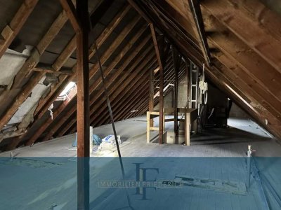 FRIEDERICH: Laurensberg - attraktives, ausbaufähiges Dachgeschoss mit Baugenehmigung