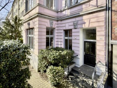 Sanierte Luxus Altbau Wohnung in Flingern-Nord mit grosser Südwest-Terrasse