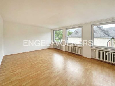 Geräumige Etagenwohnung in zentraler Lage