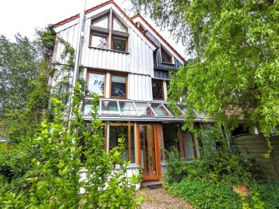 Charmantes Einfamilienhaus mit Garten: Ein Ort zum Wohlfühlen