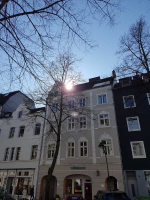 Modernes Penthouse im Jugendstilhaus Flingern Nord