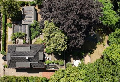 Villa mit 5 Einheiten und Parkgrundstück - Mehrgenerationenhaus oder Wohnen mit Arbeiten