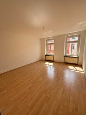 VERKAUF: Helle 2-Raumwohnung mit Einbauküche in 1A City-Lage als Kapitalanlage
