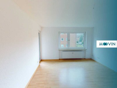 Helle und geräumige 2-Zimmer-Wohnung mit BALKON