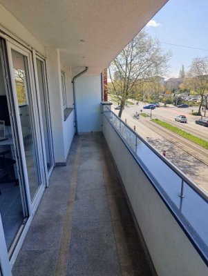 Möblierte 1-Zimmerwohnung mit Balkon zur Miete