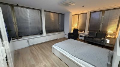 1-Zimmer Wohnung in Kiel-Vorstadt möbeliert, Klima, saniert