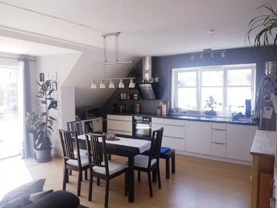Helle 3-Zimmer Maisonette-Wohnung mit Balkon in Ingolstadt Süd, Zuchering