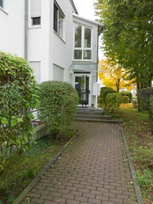 sonnige 3 - Zimmerwohnung in Feldrandlage