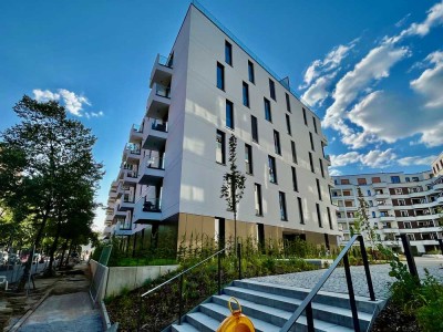 ..BJ. 2022 // BEZUGSFREI // 2-ZIMMER ETW // 61 QM + 20 QM GARTEN  // SPREEBOGEN  // ENERGIEKLASSE A