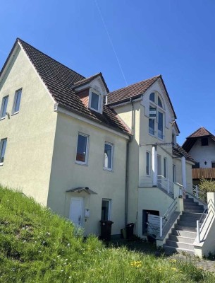 Lichtdurchflutetes Einfamilienhaus mit viel Platz in ruhiger Lage