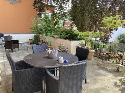 Schöne 4-Zimmer-Altbauwohnung mit großer Terrasse in Arnsberg