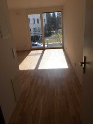 Ruhige, helle und neuwertige 1-Zimmer-Wohnung NUR für Studenten/Schüler/Azubis in Giesing